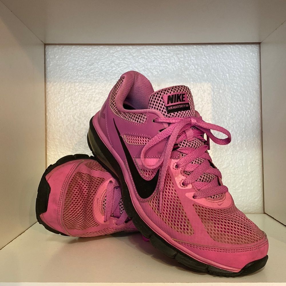 Nike Air Max Running Sneakers Pink Womens Lace Up